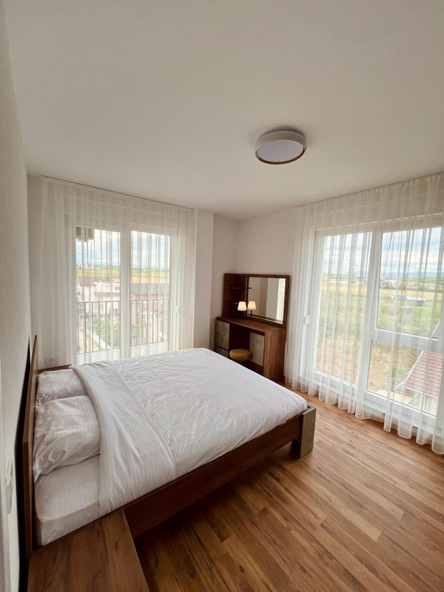 Holiday Apartments Gjakova Eksteriør bilde