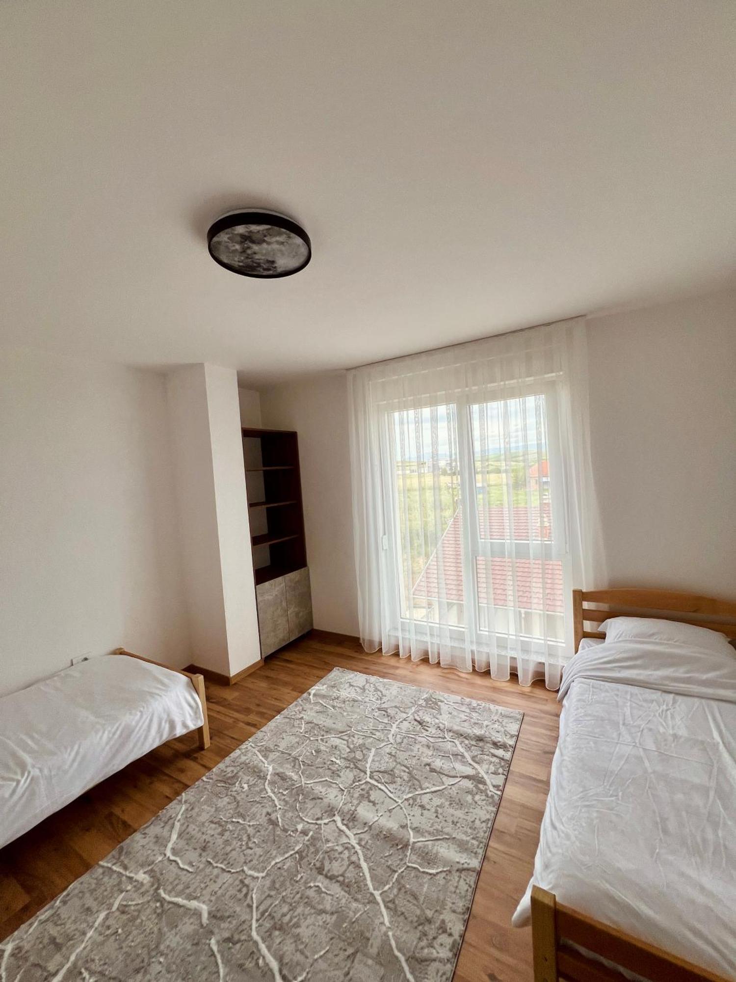 Holiday Apartments Gjakova Rom bilde